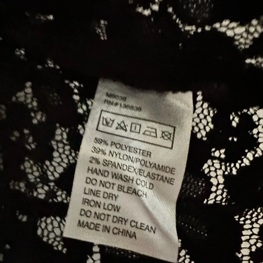 NWT Forever 21 Black Lace Knit Top - Picture 6 of 6